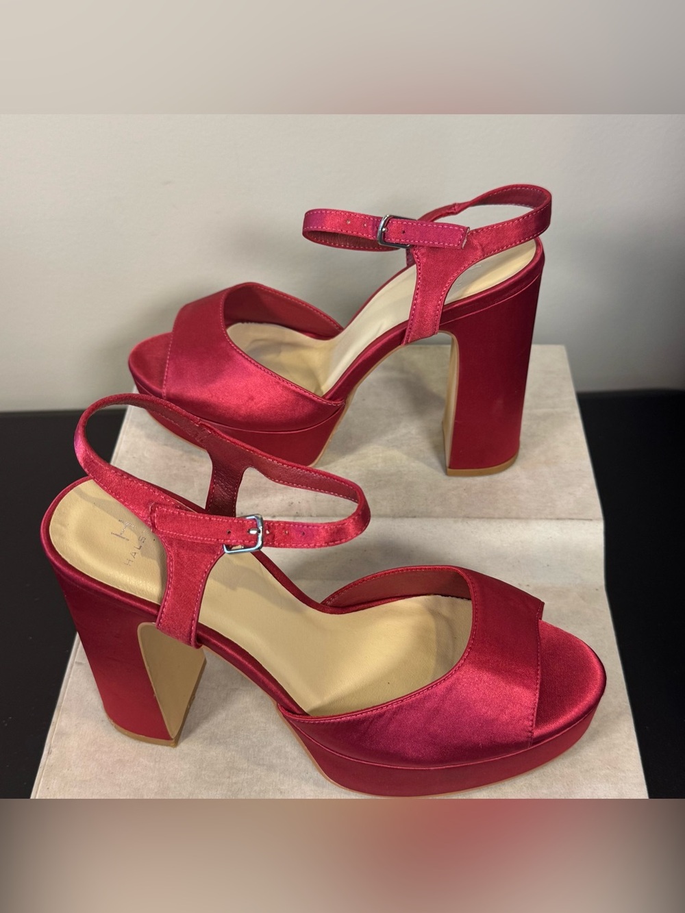 H by Halston pink Satin Platform Block Heel Sandals size 9, NWOT - Picture 2 of 7